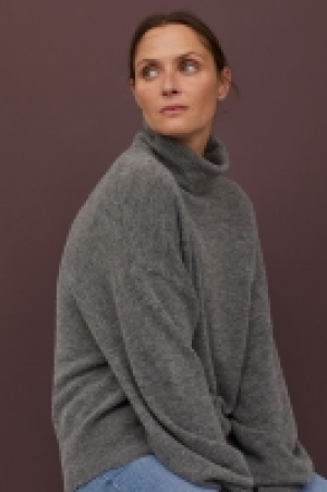  Jersey de cuello alto en punto 15.99 €