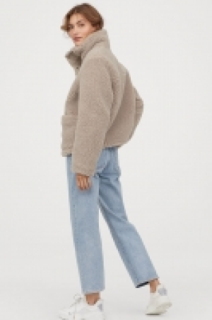  Chaqueta en peluche con cuello 44.99 €