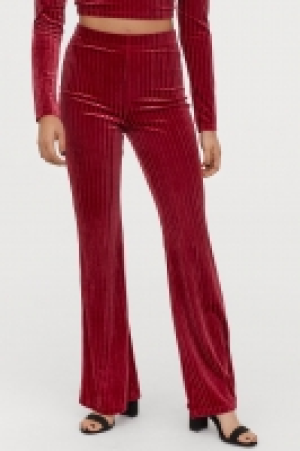  Pantalón en velour de canalé 11.99 €