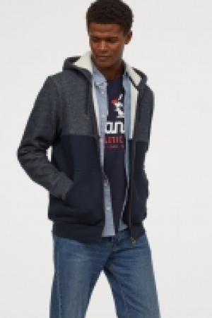  Chaqueta con capucha forrada 19.99 €