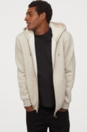  Chaqueta con capucha forrada 13.99 €