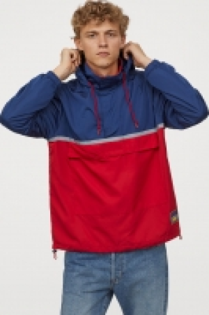  Anorak con capucha 29.99 €