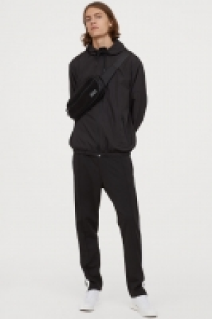  Pantalón de deporte 12.99 €