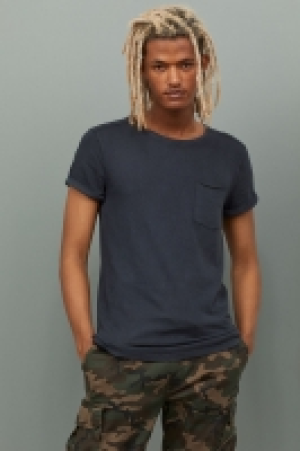  Camiseta con bolsillo superior 7.99 €