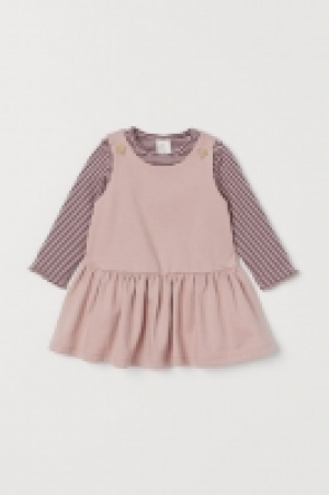  Vestido peto y camiseta 8.99 €