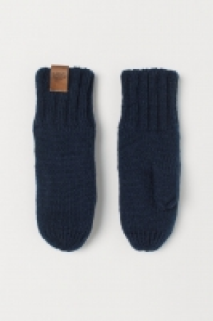  Manoplas de punto 1.99 €