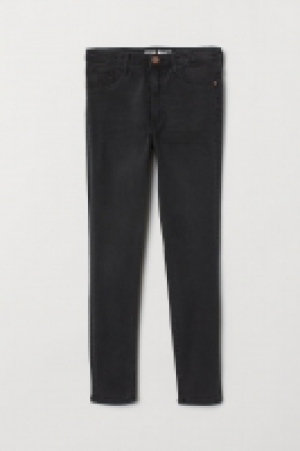  Skinny Fit Generous Size Jeans 15.99 €