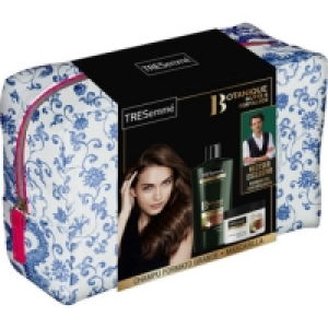 Hipercor  TRESEMME neceser Pro Collection Botanique Nutre & Fortalece 