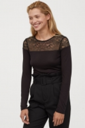  Top de encaje 2.99 €