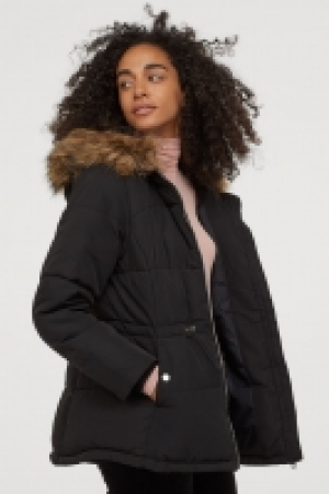  Chaqueta acolchada con capucha 11.99 €