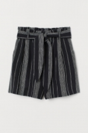  Pantalón corto paper bag 14.99 €