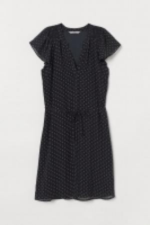  Vestido con cinturón de anudar 15.99 €