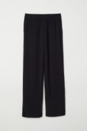  Pantalón amplio 7.99 €