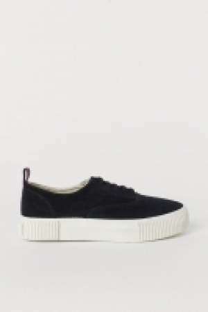  Zapatillas deportivas de ante 59.99 €