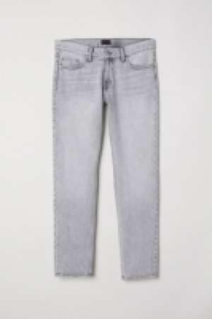 HM   Relaxed jeans