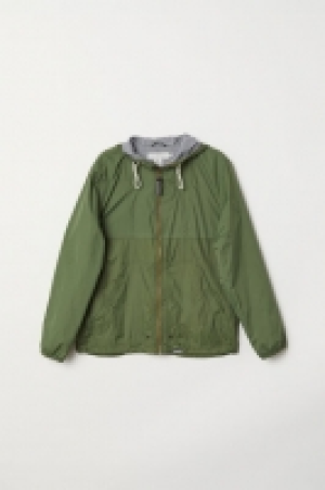  Chaqueta con capucha 29.99 €