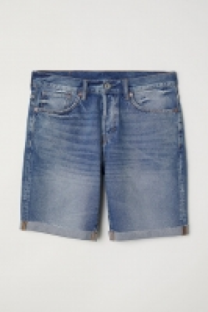  Vaquero corto Straight 17.99 €