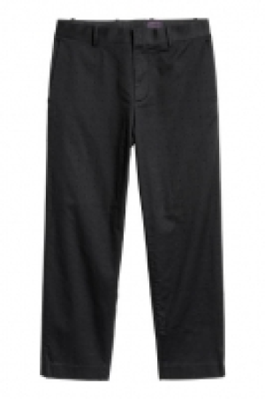 HM   Pantalón con diseño calado
