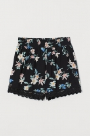 Pantalón corto amplio 8.99 €
