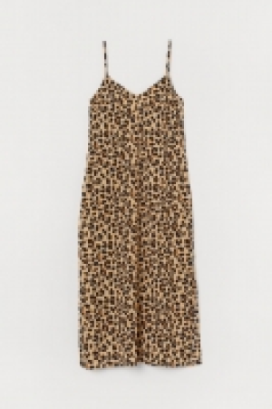 HM   Vestido lencero escote en V