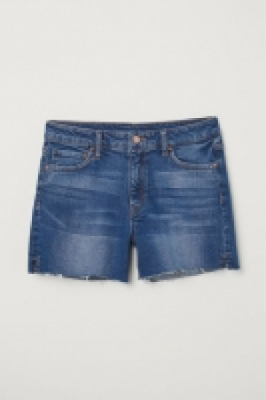  Vaqueros cortos 16.99 €