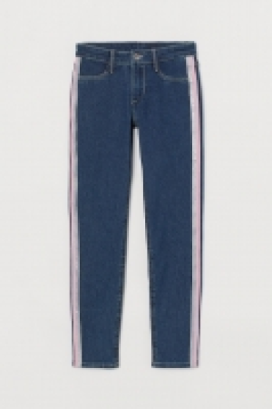  Skinny Fit Jeans 12.99 €
