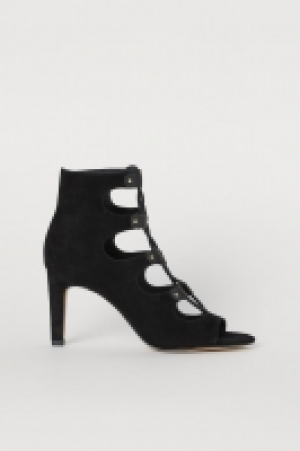  Sandalias de ante 47.99 €