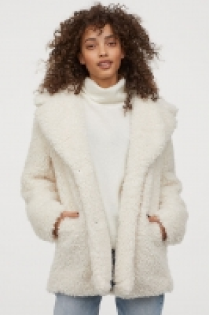 Chaqueta en pelo sintético 21.99 €