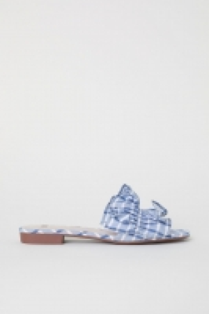  Sandalias abiertas 16.99 €