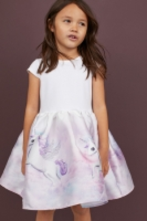  Vestido con falda con vuelo 5.99 €