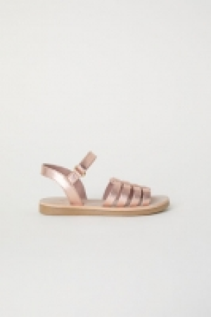  Sandalias de piel 14.99 €