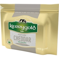 Hipercor  KERRYGOLD queso cheddar blanco irlandés elaborado con leche 