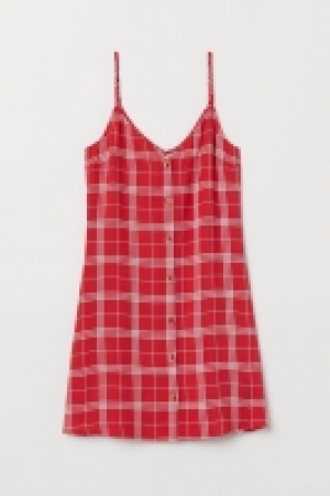 Vestido con botones 7.99 €