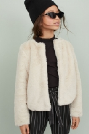 Chaqueta en pelo sintético 19.99 €