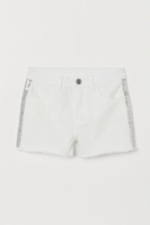  Pantalón corto con franjas 9.99 €