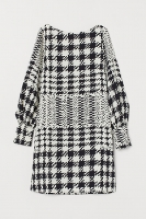  Vestido con escote barco 15.99 €