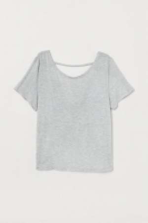  Top con espalda escotada 6.99 €