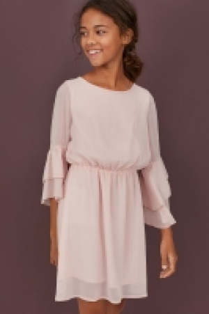  Vestido con mangas trompeta 11.99 €