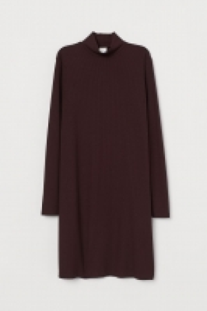  Vestido con cuello perkins 7.99 €