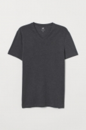  Camiseta cuello en V Slim Fit 2.99 €