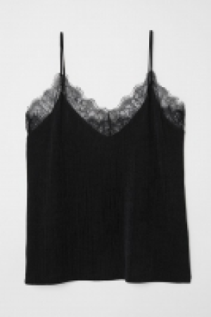 Top con encaje 8.99 €