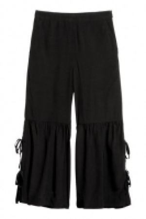  Pantalón amplio con lazada 13.99 €