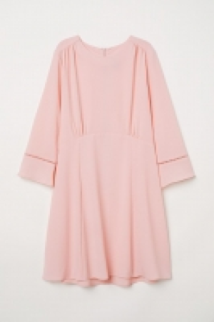  Vestido en crepé 15.99 €