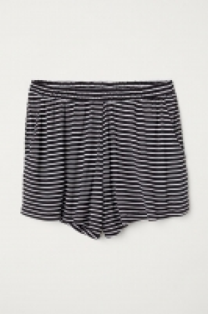  Pantalón corto amplio 5.49 €