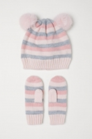  Gorro y manoplas 6.99 €