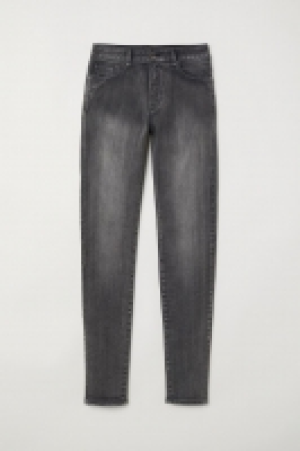  Skinny Regular Jeans 13.99 €