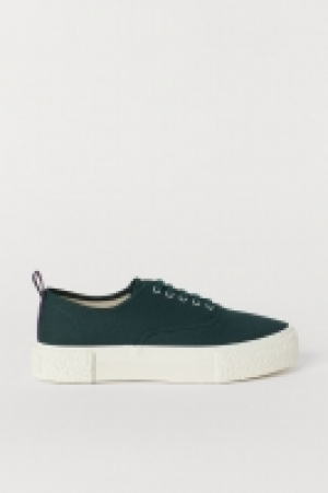  Zapatillas deportivas de lona 27.99 €