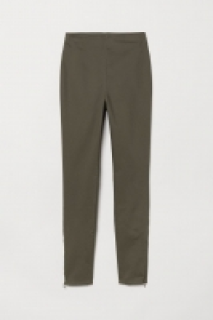  Pantalón superelástico 6.99 €