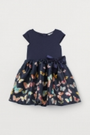  Vestido con falda con vuelo 13.99 €