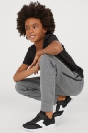  Pantalón de deporte 13.99 €
